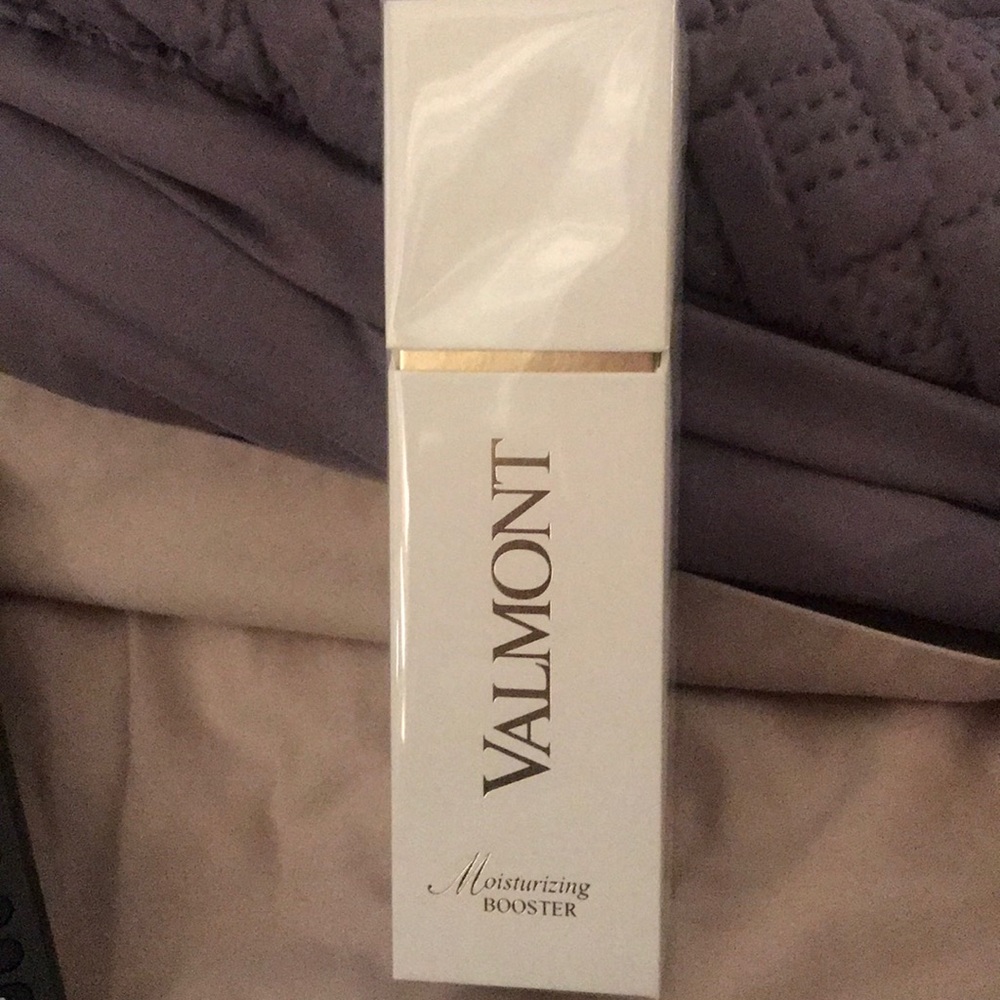 Valmont hydration moisturizing booster